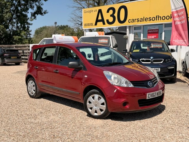 Nissan Note 16V Visia Euro Red