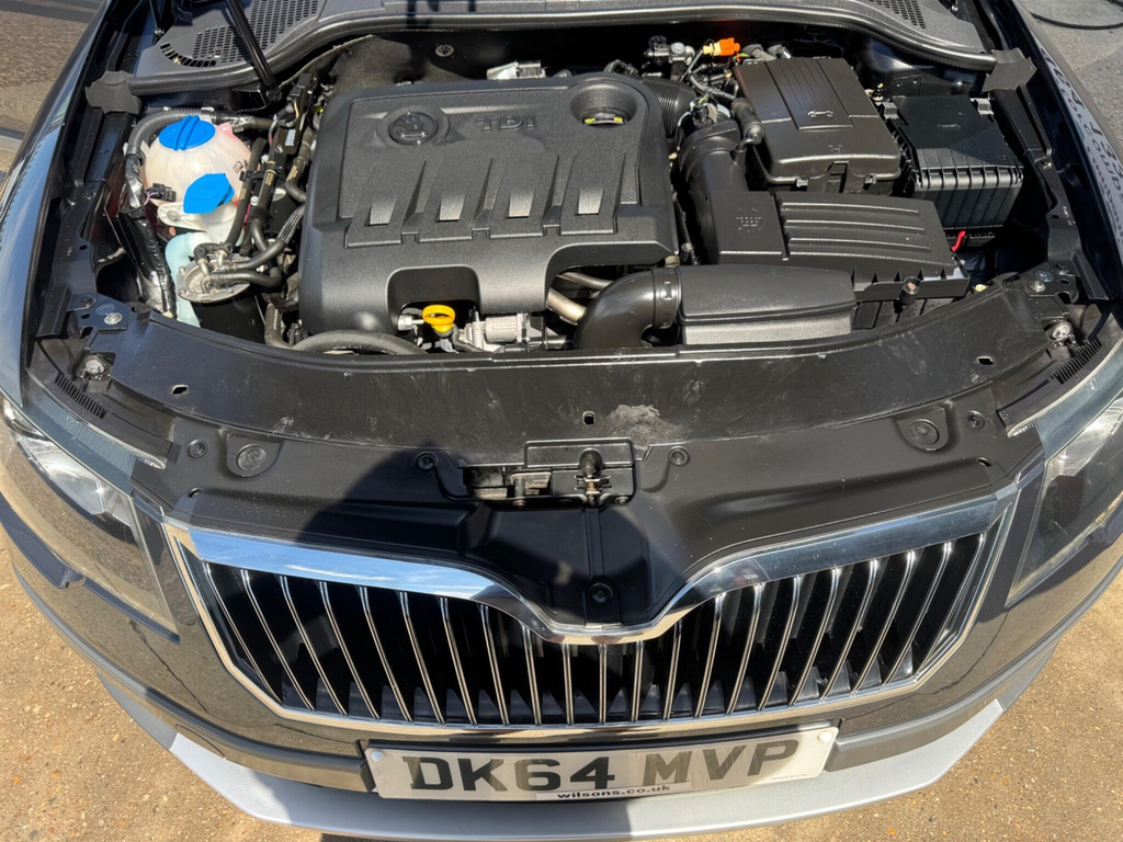 Skoda Superb 2.0 Tdi 170Bhp Dpf 4X4 Outdoor Dsg Estate Beige #31
