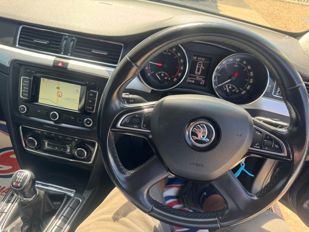 Skoda Superb 2.0 Tdi 170Bhp Dpf 4X4 Outdoor Dsg Estate Beige #50