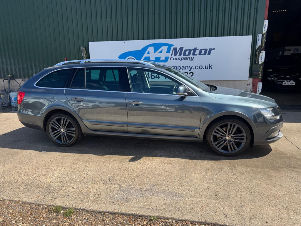 Skoda Superb 2.0 Tdi 170Bhp Dpf 4X4 Outdoor Dsg Estate Beige #20