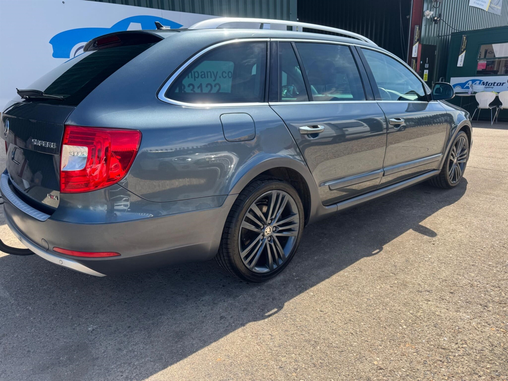 Skoda Superb 2.0 Tdi 170Bhp Dpf 4X4 Outdoor Dsg Estate Beige #44