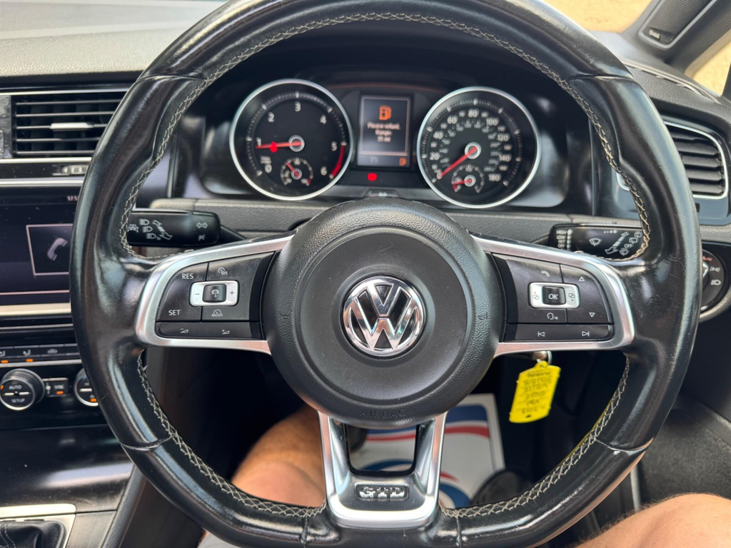 Volkswagen Golf Golf Bluemotion Tdi White #39