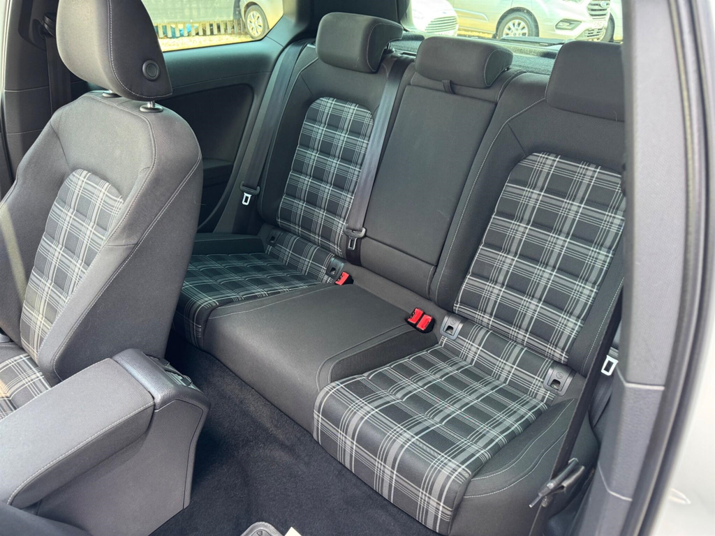 Volkswagen Golf Golf Bluemotion Tdi White #14