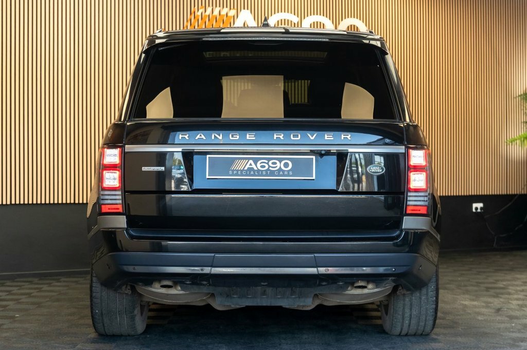 Land Rover Range Rover 3L Autobiography 5dr KW66PMX Black #6
