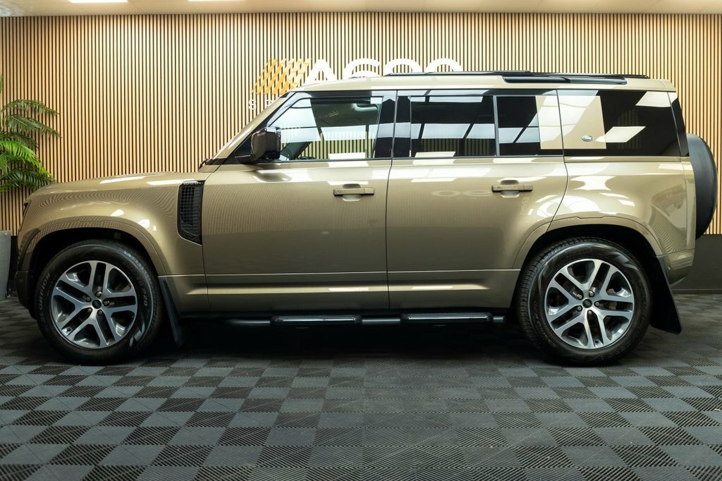 Land Rover Defender 110 3L Xs Edition SW72ODR Brown #4