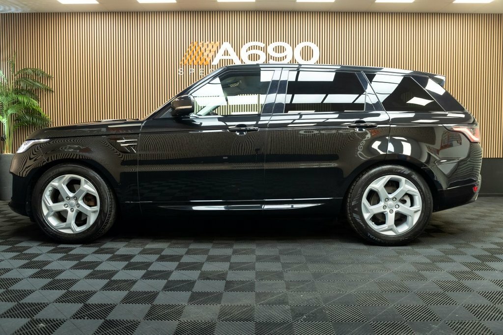 Land Rover Range Rover Sport 3L Hse PX18OHZ Black #4