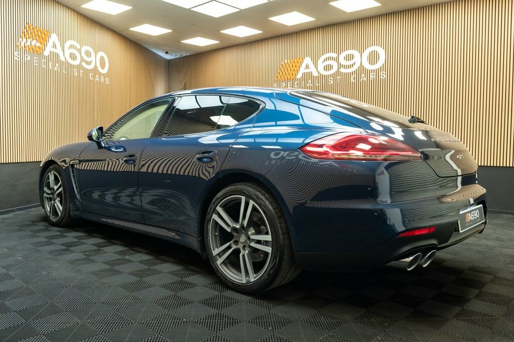 Porsche Panamera Hatchback Blue #5