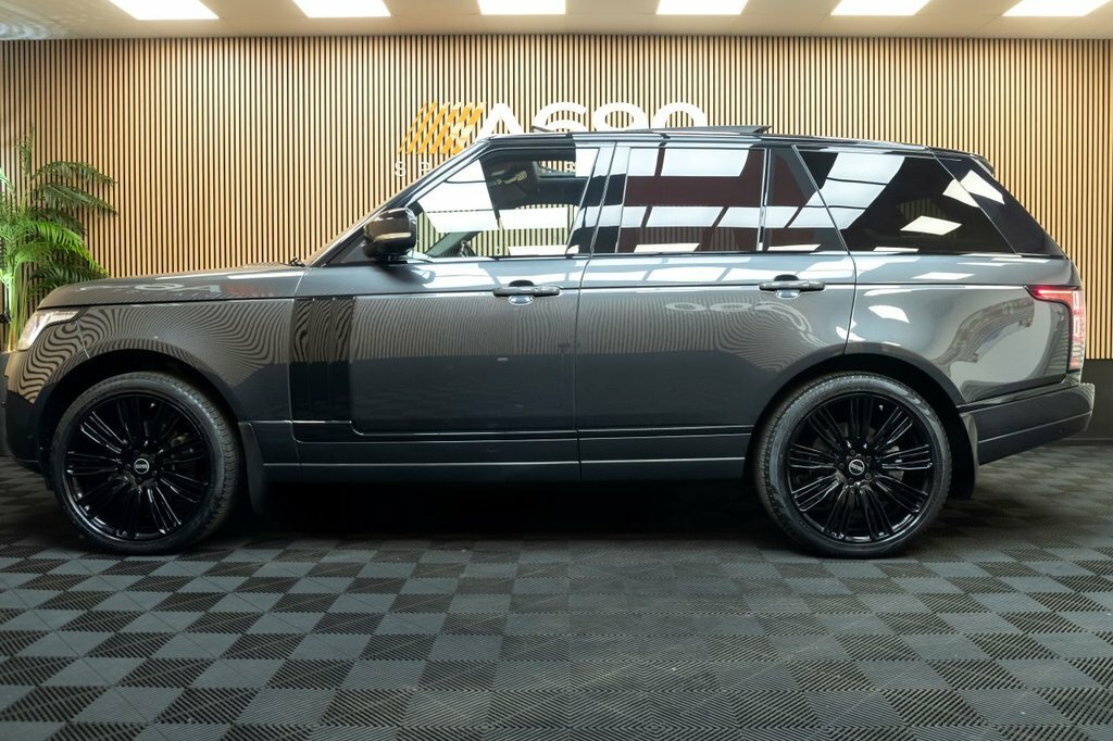 Land Rover Range Rover 3L Autobiography 5dr SG17ZZV Grey #4