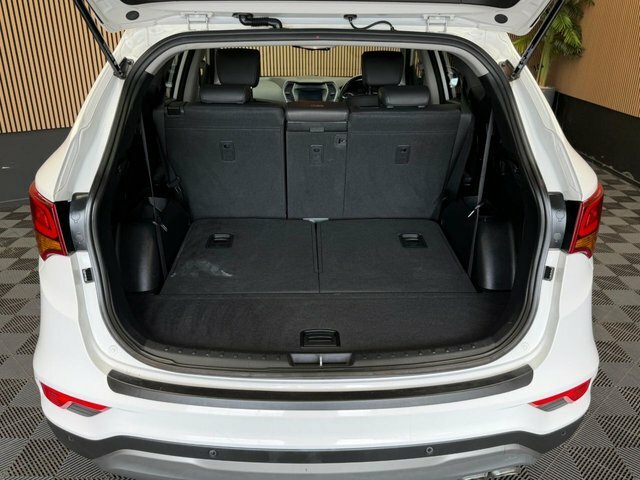 Hyundai Santa Fe Black #9