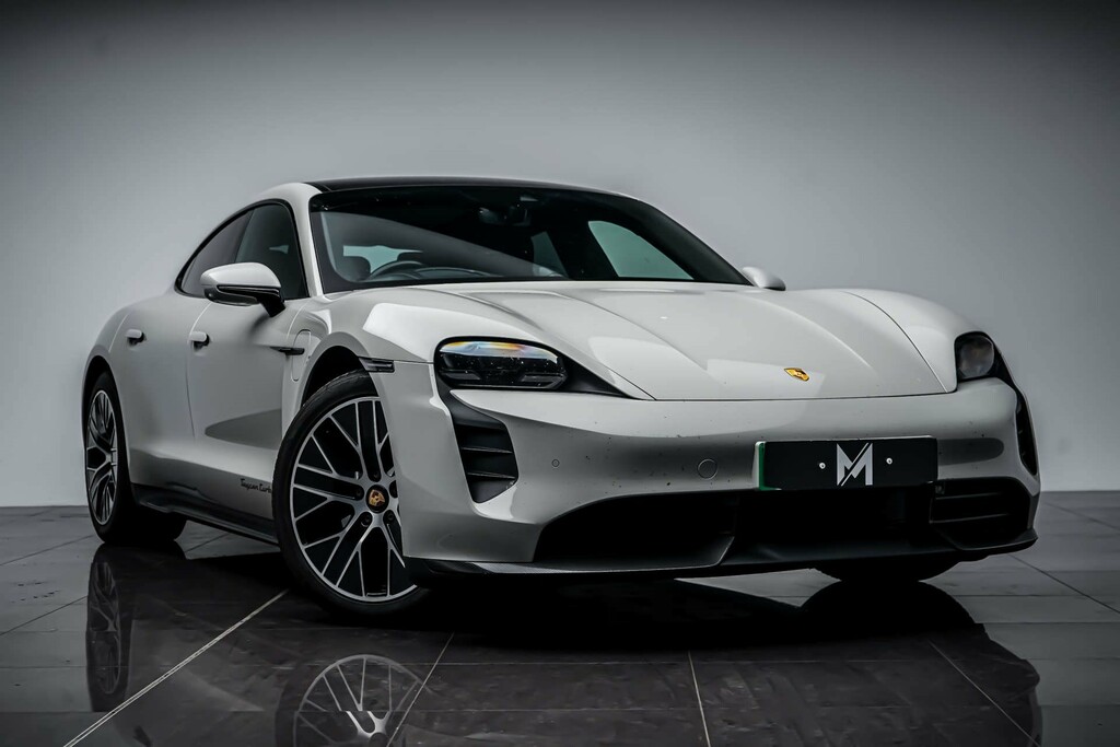 Porsche Taycan Performance Plus 93.4Kwh Turbo S Saloon A