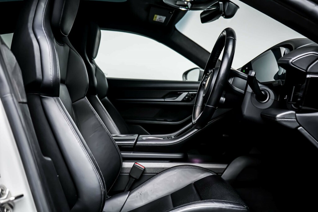 Porsche Taycan Performance Plus 93.4Kwh Turbo S Saloon A  #6