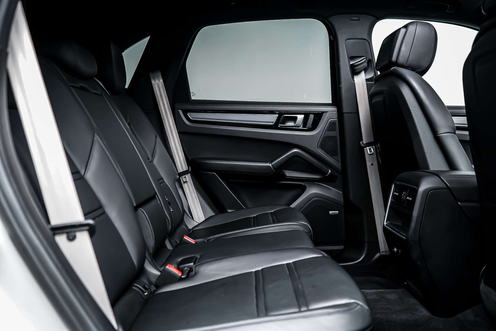Porsche Cayenne V6 E-hybrid 17.9Kwh Platinum Black #7
