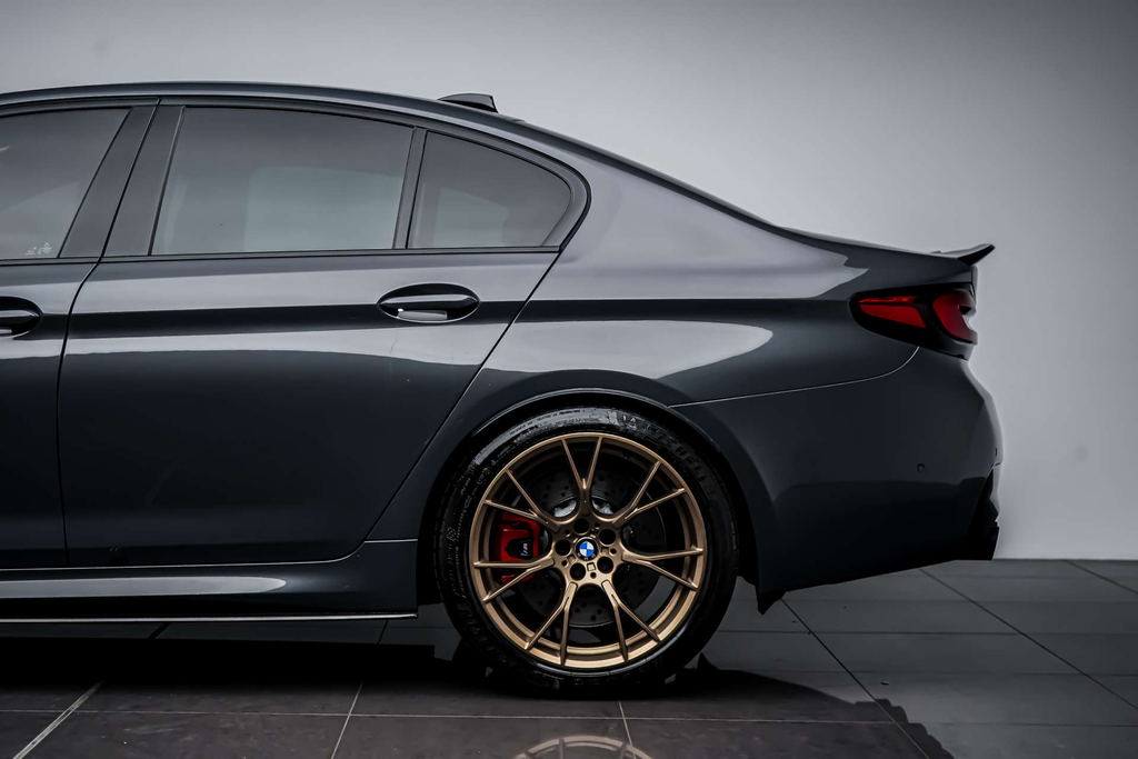 BMW M5 Saloon 4.4 M5 Saloon 201313 Blue #14