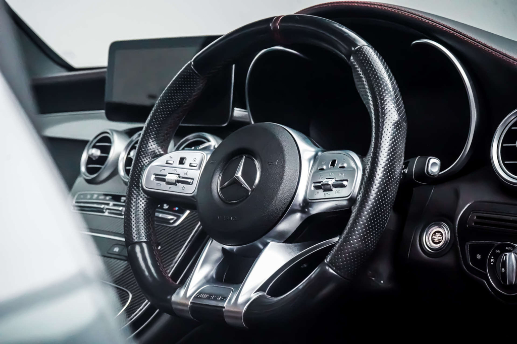 Mercedes-Benz GLC Class 2019 2.0 Glc 250 4Matic Amg Line Premium Plus 2 Grey #19
