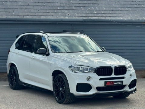 BMW X5 3.0 M50d Suv White #3