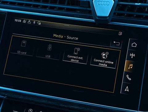 Audi Q8 50 Tdi Quattro S Line Tiptron Comfortsound Black #46
