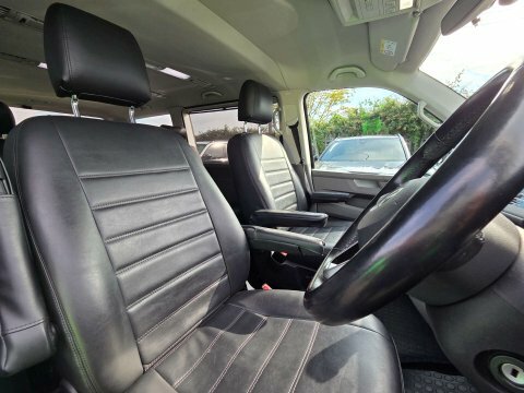 Volkswagen Transporter Shuttle Se Blue #40