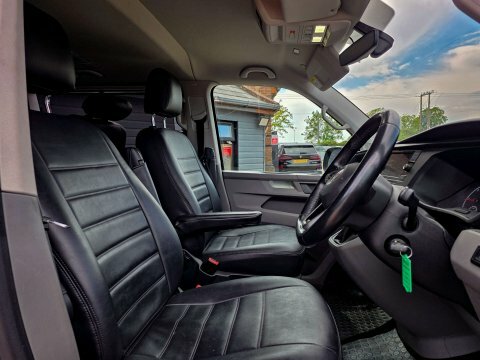 Volkswagen Transporter Shuttle Se Blue #15