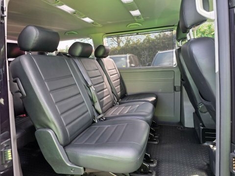 Volkswagen Transporter Shuttle Se Blue #17