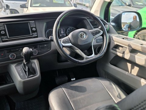 Volkswagen Transporter Shuttle Se Blue #14