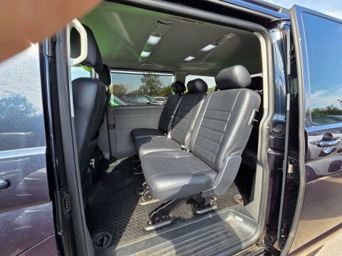 Volkswagen Transporter Shuttle Se Blue #31