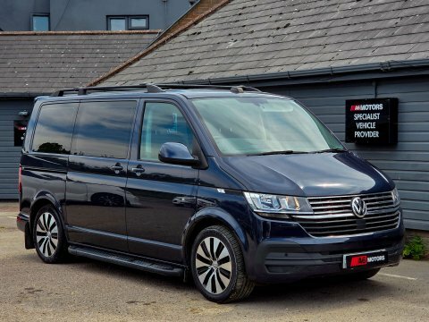 Volkswagen Transporter Shuttle Se Blue #34