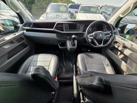 Volkswagen Transporter Shuttle Se Blue #19