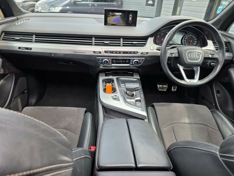Audi Q7   #21