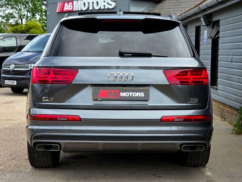 Audi Q7   #11