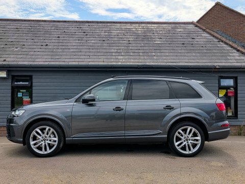 Audi Q7   #9