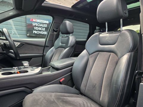 Audi Q7   #17