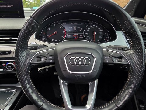Audi Q7   #31