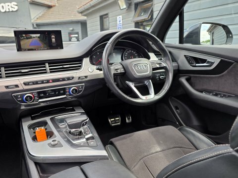 Audi Q7   #15