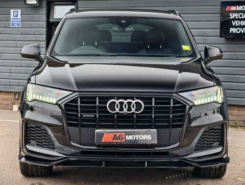 Audi Q7 3.0 Tfsi V6 Black #4