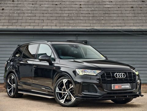 Audi Q7 3.0 Tfsi V6 Black #2