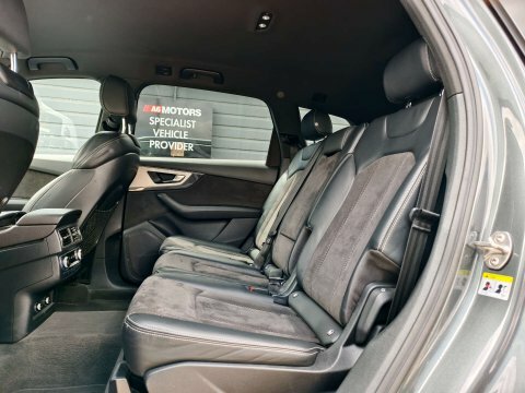 Audi Q7 Suv Black #17