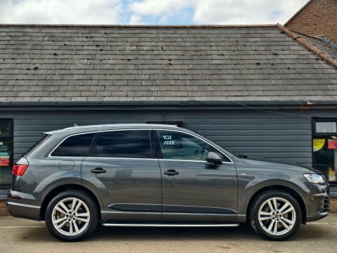 Audi Q7 Suv Black #10
