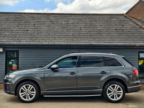 Audi Q7 Suv Black #14
