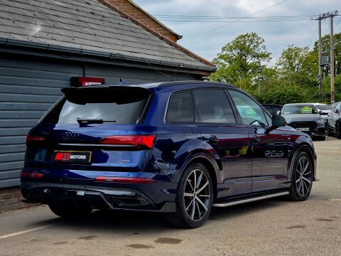Audi Q7 55 Tfsi E Quattro Launch Edition Tiptronic Silver #12