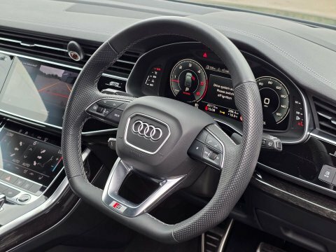 Audi Q7 55 Tfsi E Quattro Launch Edition Tiptronic Silver #21