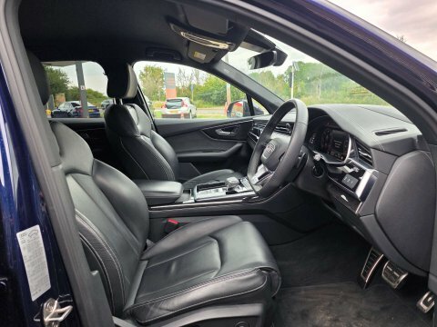 Audi Q7 55 Tfsi E Quattro Launch Edition Tiptronic Silver #27