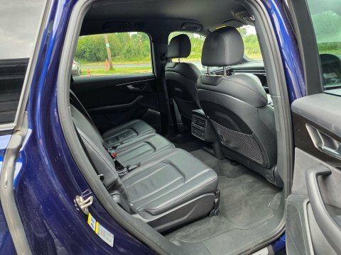 Audi Q7 55 Tfsi E Quattro Launch Edition Tiptronic Silver #31