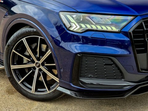 Audi Q7 55 Tfsi E Quattro Launch Edition Tiptronic Silver #19