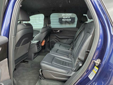 Audi Q7 55 Tfsi E Quattro Launch Edition Tiptronic Silver #29