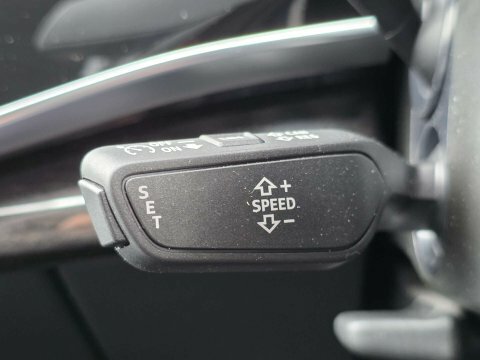 Audi Q7 55 Tfsi E Quattro Launch Edition Tiptronic Silver #36