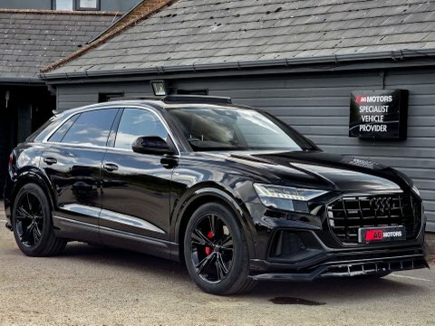 Audi Q8 3.0 Tdi V6 MH68SSK Black #3