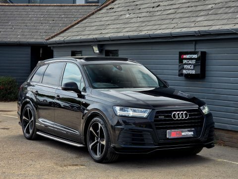 Audi Q7 3.0 Tdi V6 Black #4
