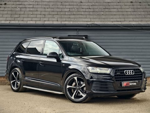 Audi Q7 3.0 Q7 S Black #4