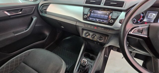 Skoda Fabia 1.0 Tsi Se Estate Blue #18