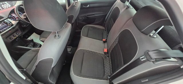 Skoda Fabia 1.0 Tsi Se Estate Blue #24